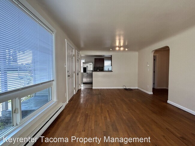 Building Photo - 2 br, 1 bath House - 807 112th St S