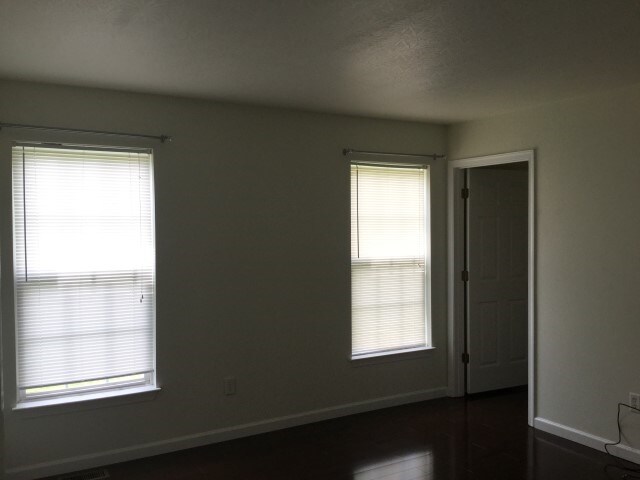 Building Photo - 336 Delaware Dr