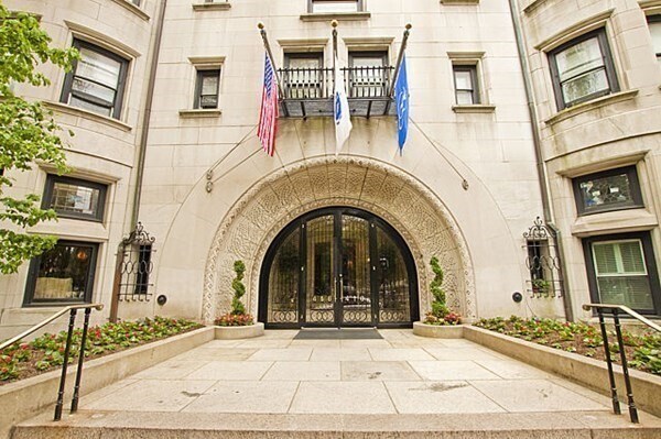 Building Photo - 411 Commonwealth Ave
