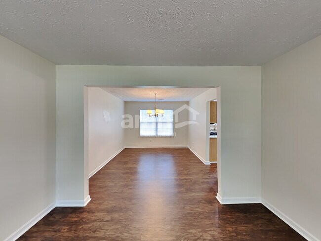 Foto del edificio - 507 Springmoor Court