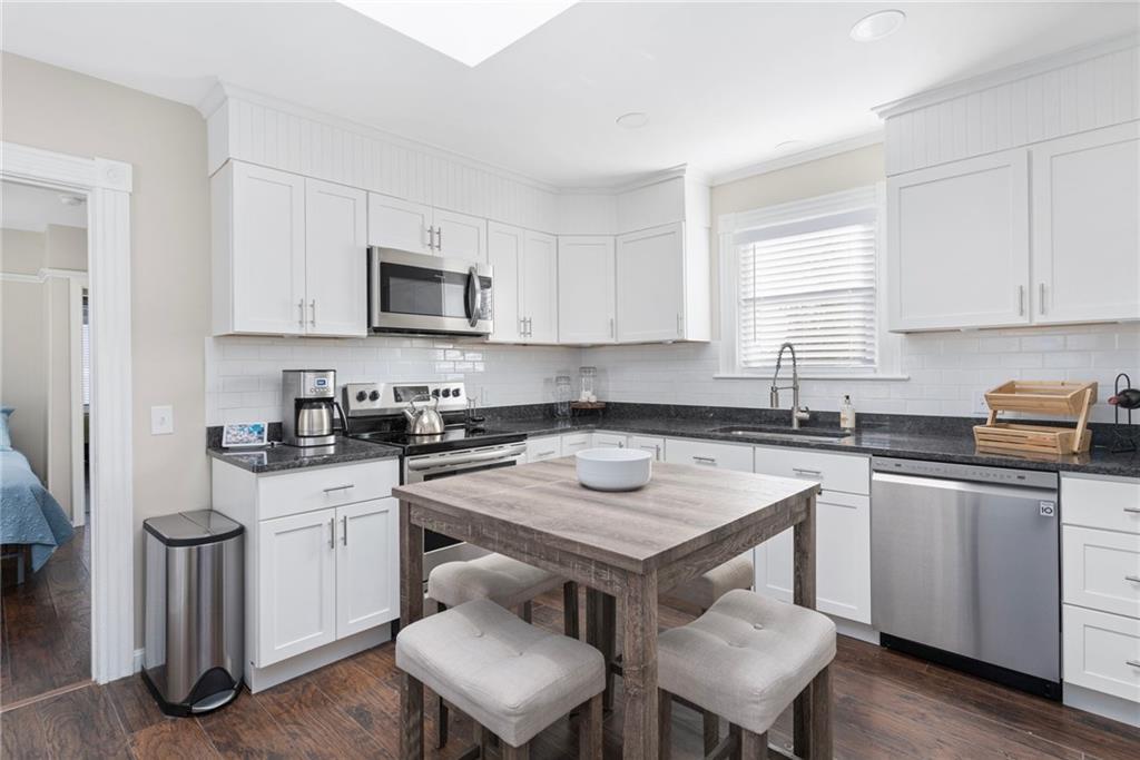 845 US1 Unit 1, East Greenwich, RI 02818 Room for Rent in East