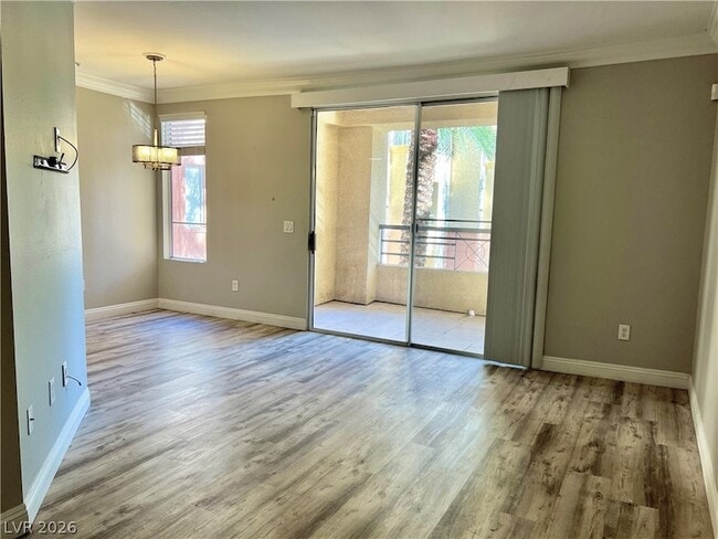 Building Photo - 260 E Flamingo Rd