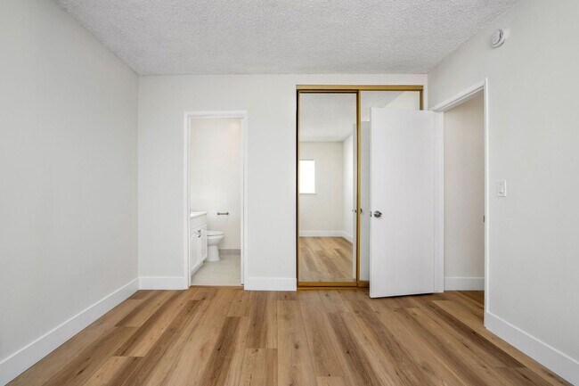 Foto del interior - North Euclid Luxury Investments LLC