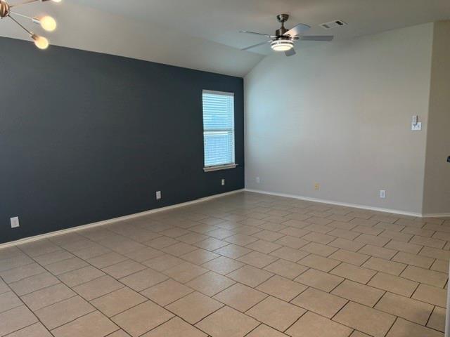 Foto del edificio - 571 Dragon Ridge Rd