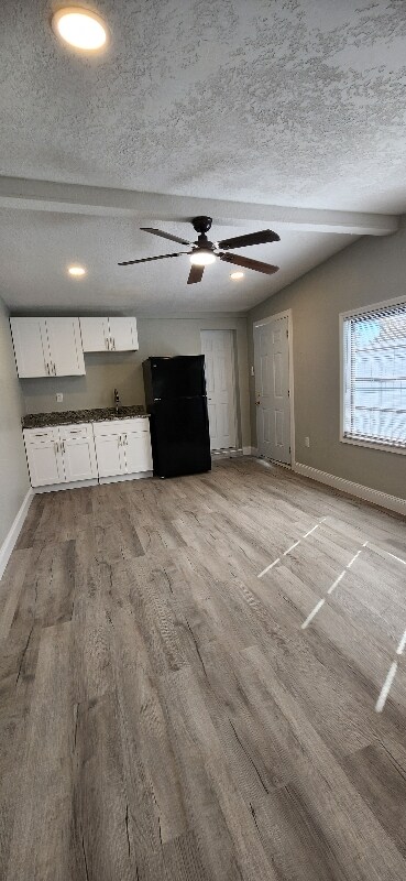 Foto del edificio - 5411 Spaatz Ave