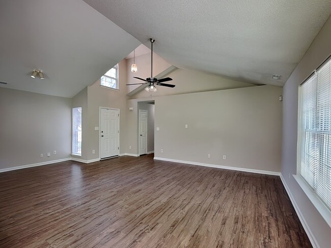 Building Photo - 11307 Astoria Dr