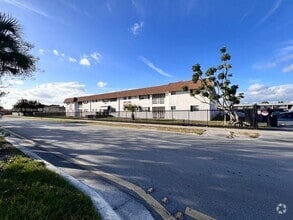 Building Photo - 651 NW 177th St