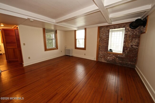 Building Photo - 29 4th Ave