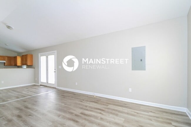 Building Photo - 4 Bedroom Pet-Friendly Home in Greensboro,...