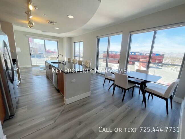Building Photo - LUXARY 2 BED, 2 BATH HIGH RISE CONDO IN AL...