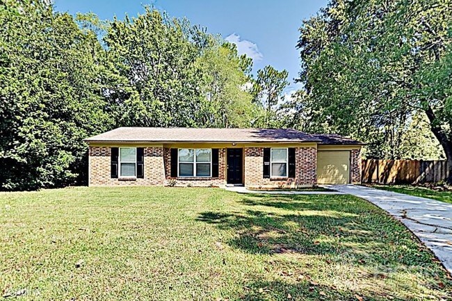 Building Photo - 1641 Rhonda Dr