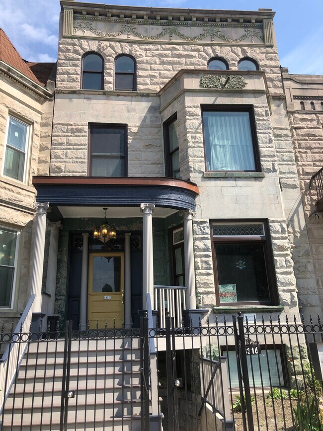 Foto del edificio - 3316 W Warren Blvd
