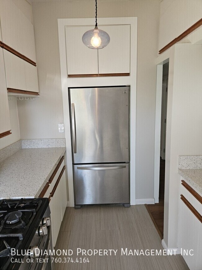 Building Photo - 259 Santa Clara Dr