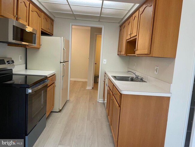 Foto del edificio - 15311 Beaverbrook Ct