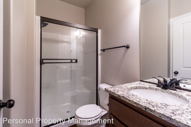 Foto del edificio - 4 br, 3 bath House - 7621 NE 31st Circle