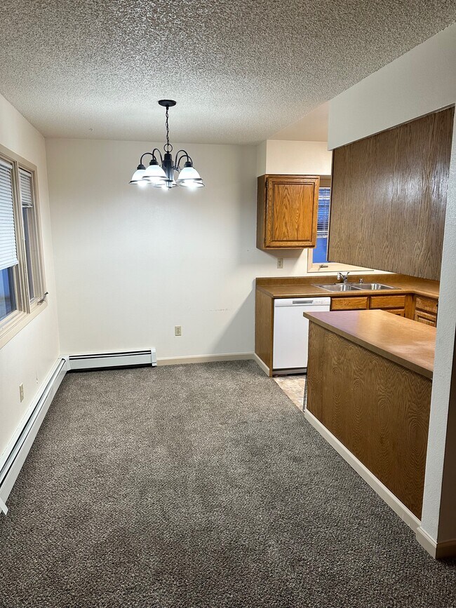 Dining Room - 1124 Orca St