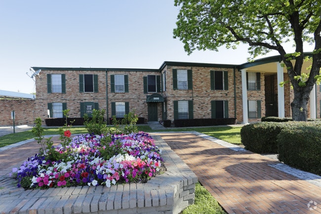 Foto del edificio - The Atrium At 5606