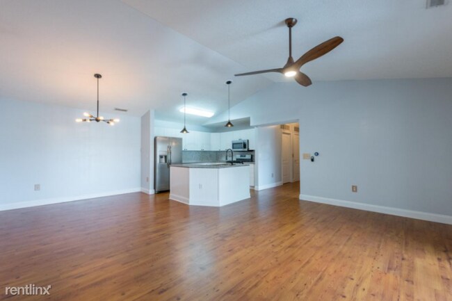 Building Photo - 2 br, 2 bath Condo - 8013 Cranes Crossing Dr