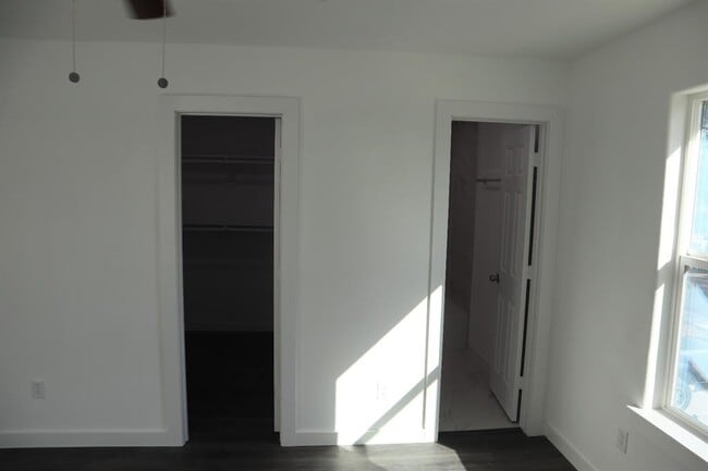 Building Photo - 8217 Bigwood St