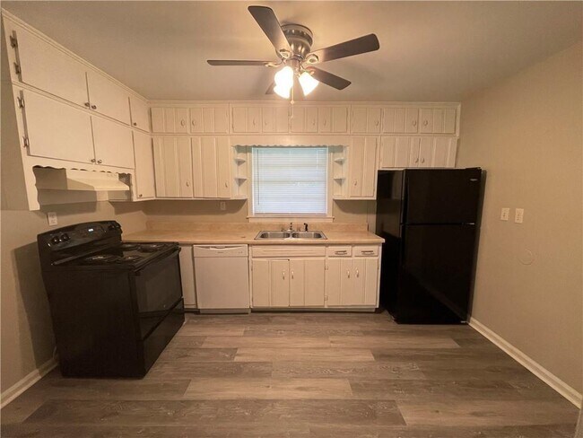 Foto del edificio - 3043 Glendale Ct