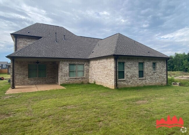 Building Photo - Beautiful newly built single family home i...