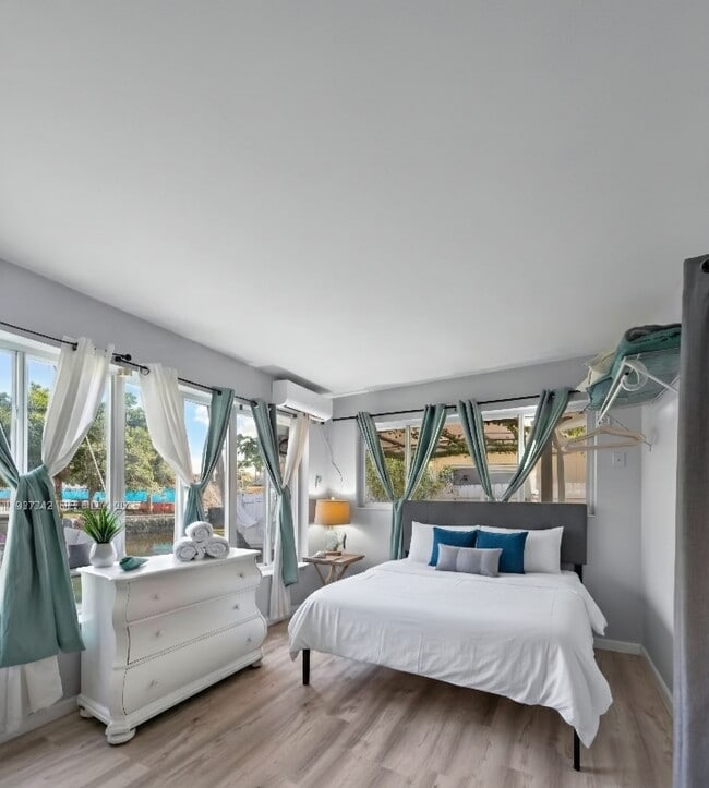 Photo - 420 SE 9th Ct House