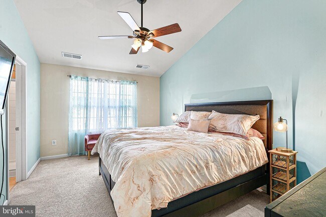 Building Photo - 29849 Plantation Lakes Blvd