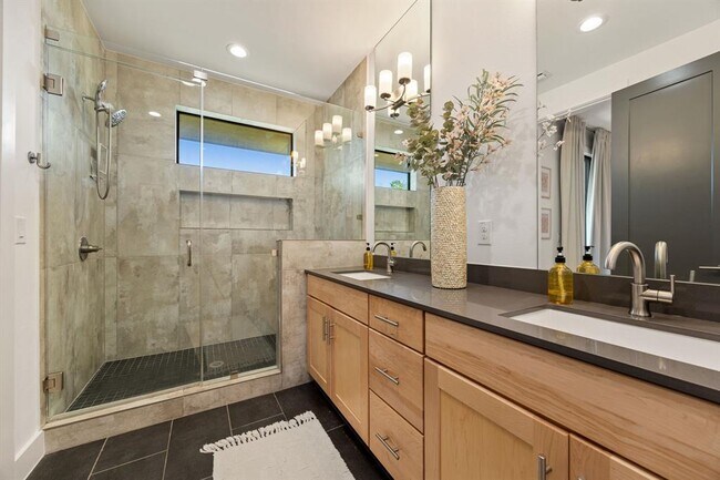 Foto del edificio - 3700 Clawson Rd