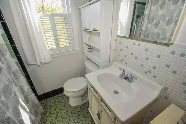 Foto del edificio - 2862 N 87th St