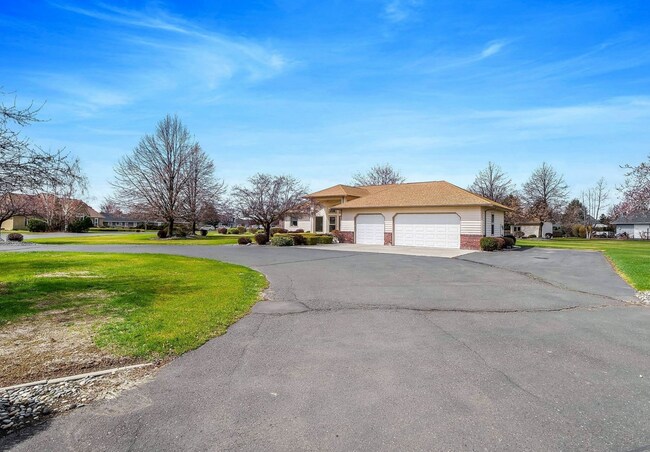 Foto del edificio - Beautiful Large Home in Ridgeview Estates