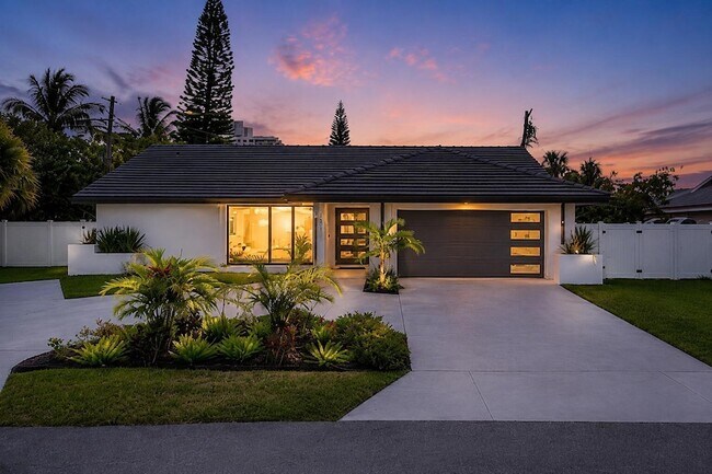 Building Photo - 1291 Bimini Ln