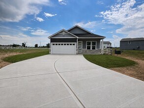 Building Photo - 727 Rd 5714