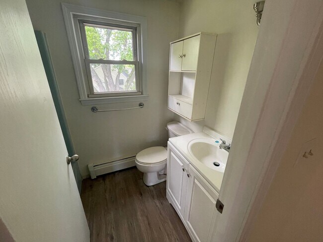 Foto del edificio - Newly Renovated Year-Round Apartments – St...