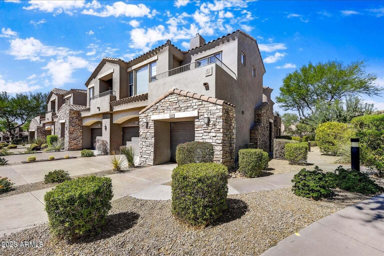 Foto principal - 19475 N Grayhawk Dr