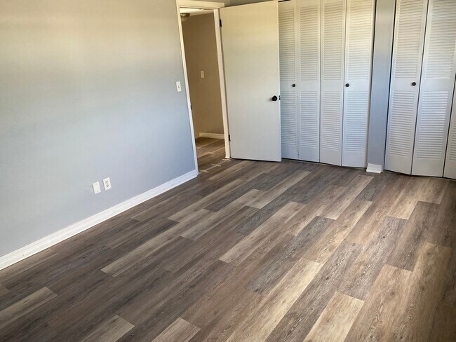 Building Photo - 65 Seton Trl
