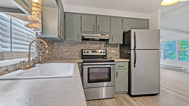 Building Photo - 3 bedroom (Entire House) in the Solitude Village section of High Bridge