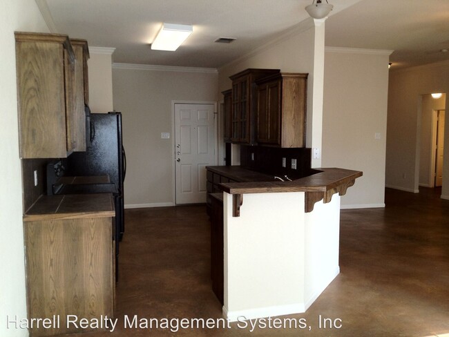 Building Photo - 301 Chapel Trail Cir