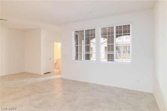 Foto del edificio - 3208 Brynley Ave