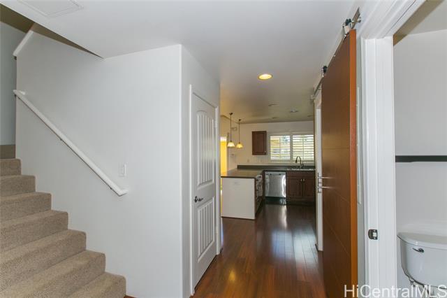 Building Photo - 533 Manawai St