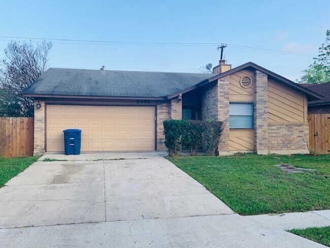 Foto del edificio - 3 Bedroom/ 2 Bath Home Near Randolph AFB!