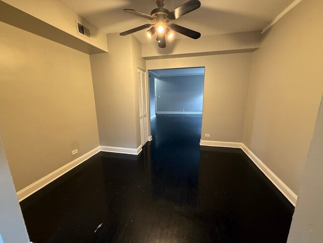 Foto del edificio - 7344 N Damen Ave