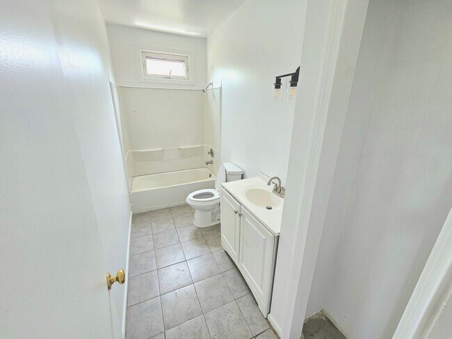 Building Photo - Spacious Multi-Family Apartments for Rent ...