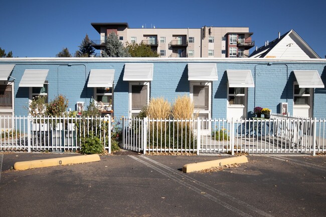 Photo - 7207 Grandview Ave Apartment