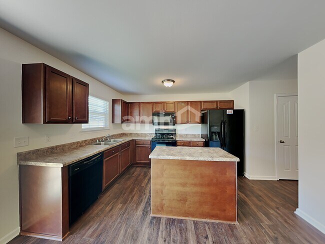 Foto del edificio - 1748 Eastway Dr