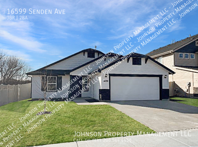 Primary Photo - Stunning Newer 3-Bedroom Home with Modern ...