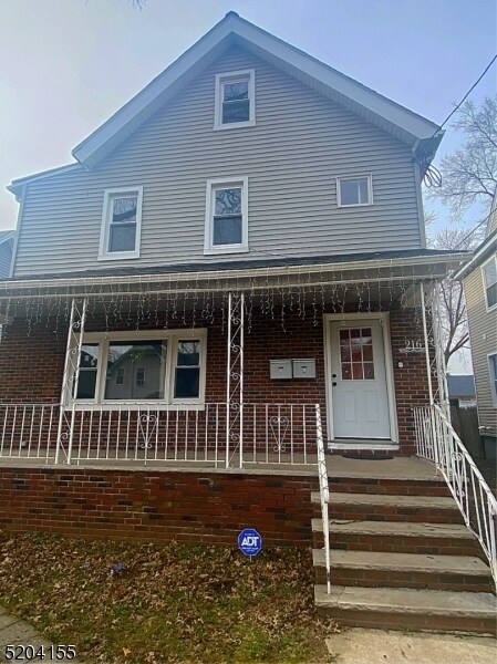 Foto principal - 216 Prescott Pl