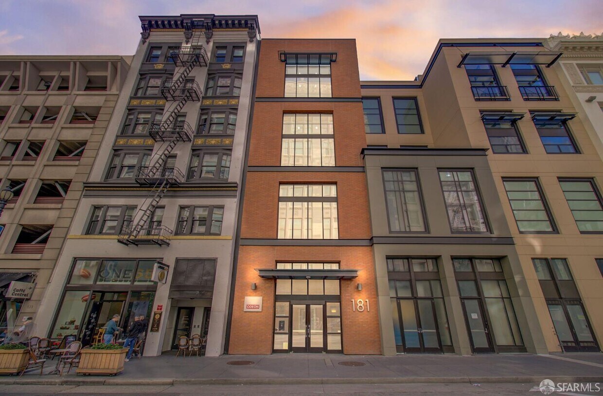 Foto principal - 181 O'Farrell St