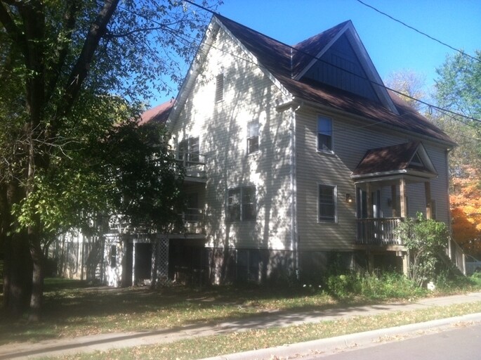 200 Cedar St, Excelsior, MN 55331 Apartments in Excelsior, MN