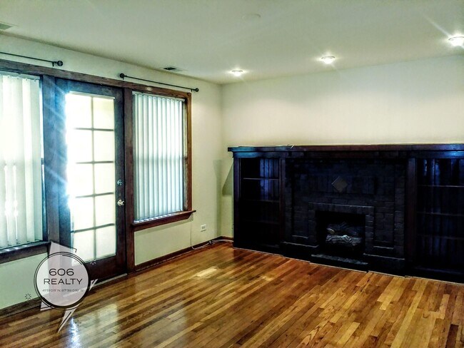 Foto del edificio - 2722 N Kimball Ave