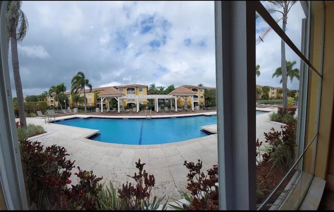 Foto del edificio - 165 NW 96th Terrace